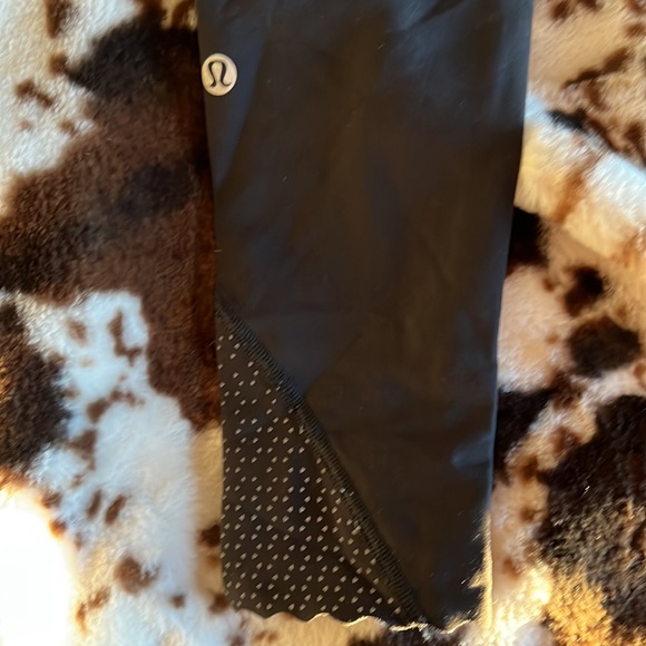 Lululemon leggings - Picture 2 of 7